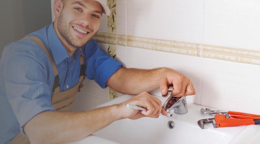 Professional clogged drains services in Hurley, MO